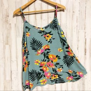 Torrid top with spaghetti straps floral sz 2